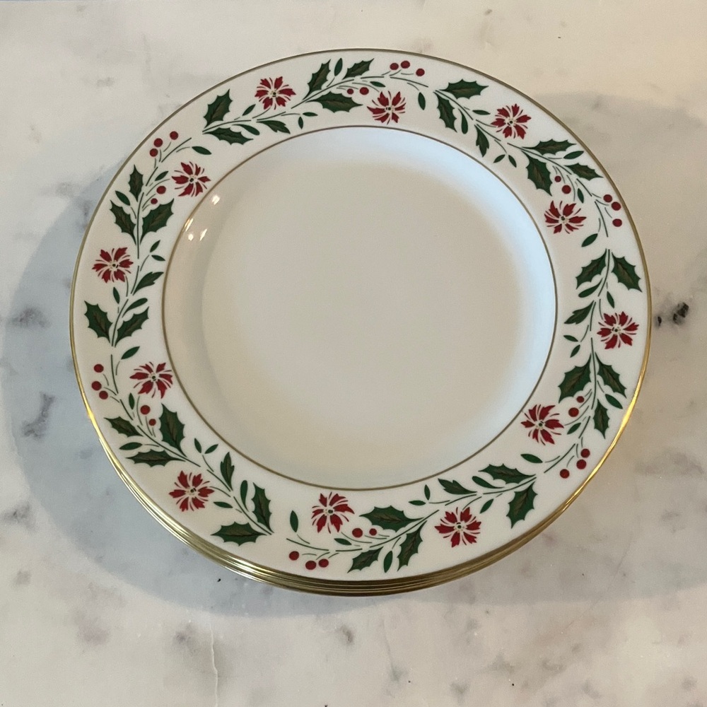 Royal Doulton “Holly” Salad Plates (6)